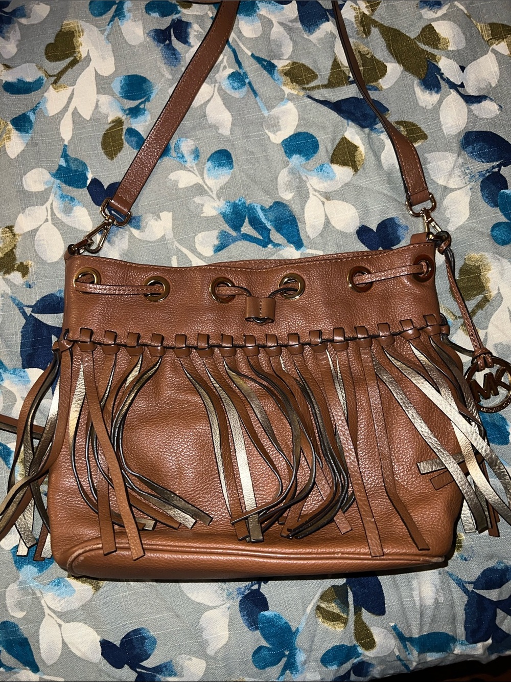Michael Kors Brown Leather Fringe Shoulder Bag with Gold-Tone Accents - Picture 3 of 4